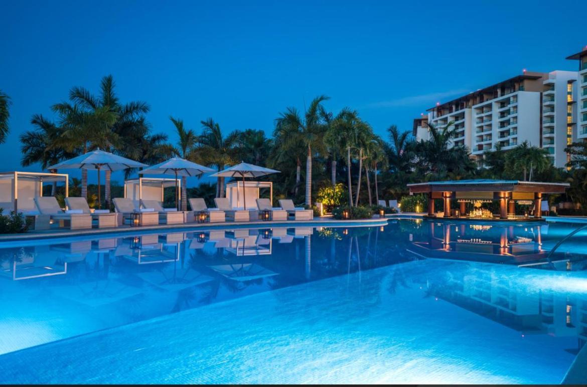Grand Luxxe With Free Golf Hotell Nuevo Vallarta Exteriör bild