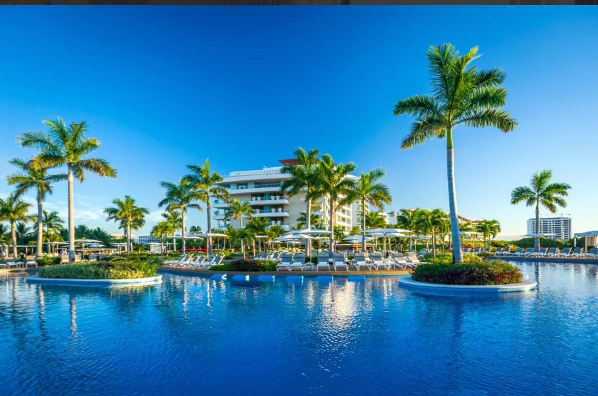 Grand Luxxe With Free Golf Hotell Nuevo Vallarta Exteriör bild
