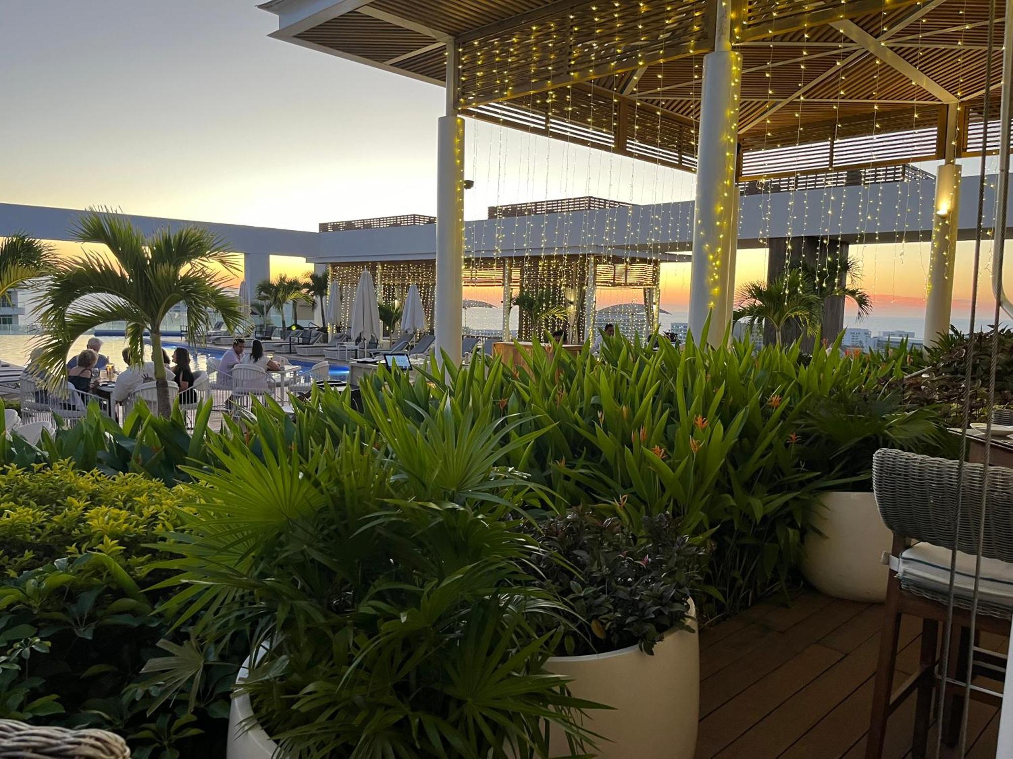 Grand Luxxe With Free Golf Hotell Nuevo Vallarta Exteriör bild