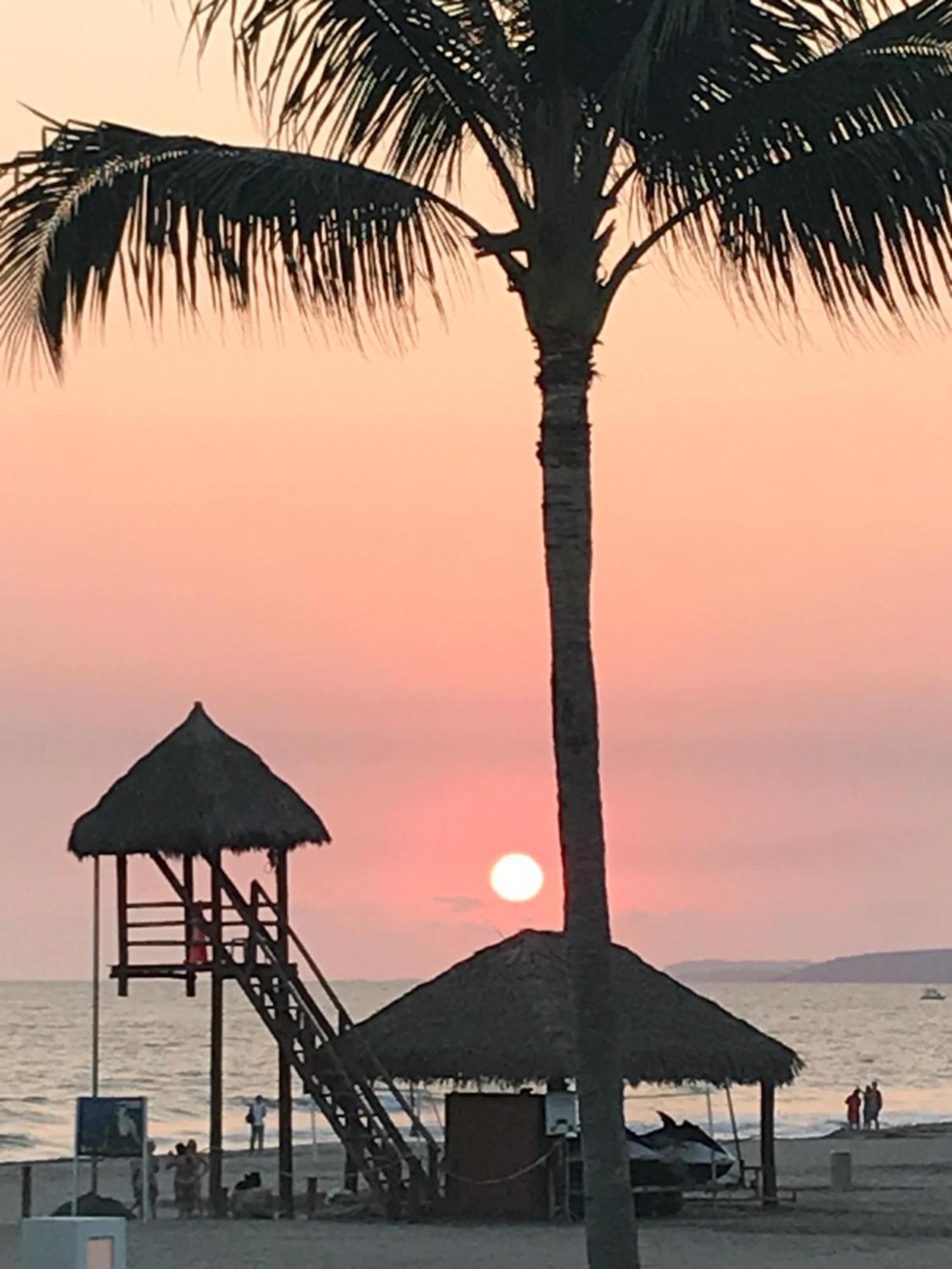 Grand Luxxe With Free Golf Hotell Nuevo Vallarta Exteriör bild